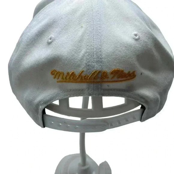 The Los Angeles Lakers Mitchell & Ness baseball hat NBA basketball SnapB… - Picture 2 of 6